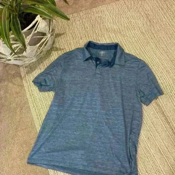 ❤️5/$25❤️ Polo - Picture 1 of 2